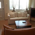 Ideal Family House Néa Péramos