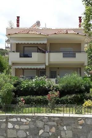 Ideal Family House Vila Néa Péramos