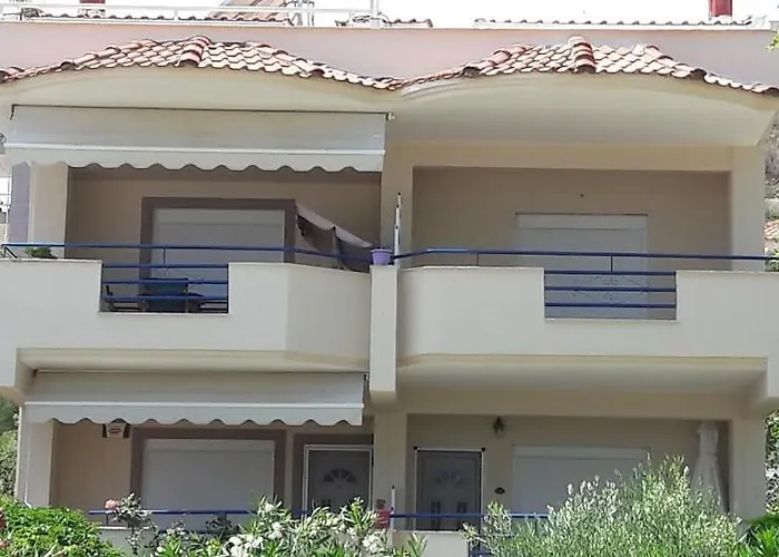 Ideal Family House Villa Néa Péramos