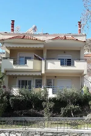 Vila Ideal Family House Néa Péramos