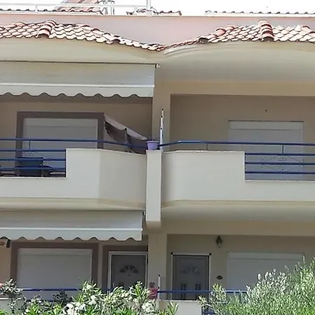 Ideal Family House Vila Néa Péramos