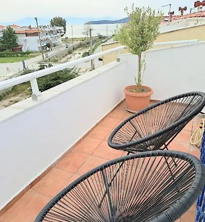 Ideal Family House Vila Néa Péramos
