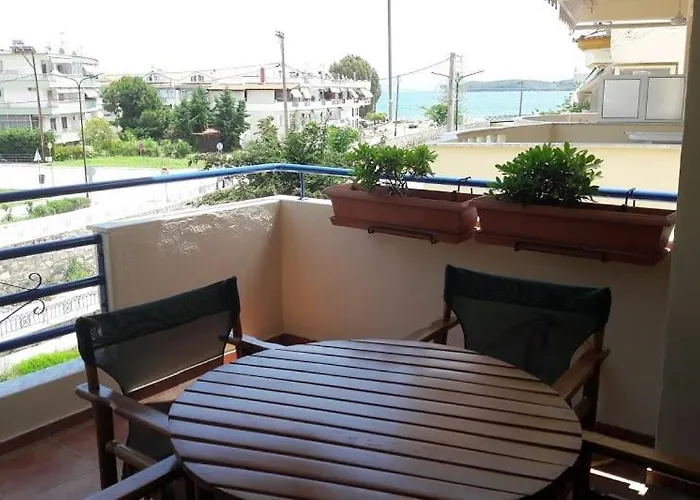 Вилла Ideal Family House *